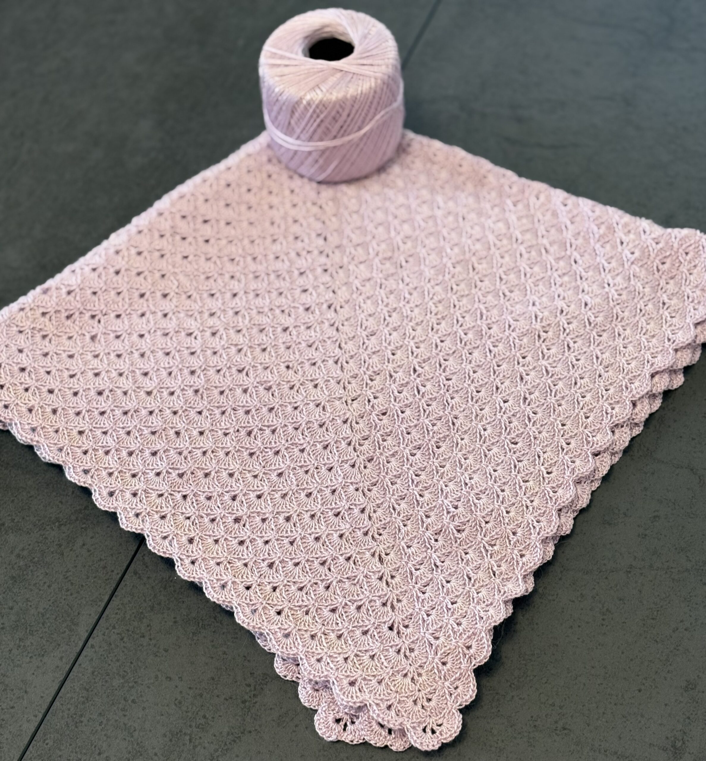 Copertina in Cotone Fatta a Mano all’Uncinetto